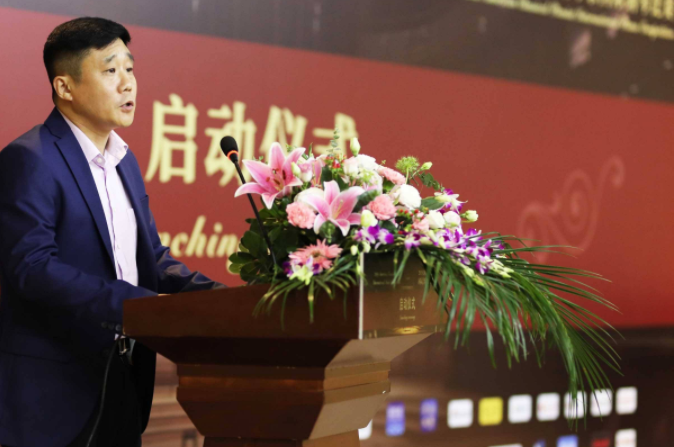 华尔街：7月9日财经早餐：降息预期有变美元走强，金价疲软，静待鲍威尔讲话指引